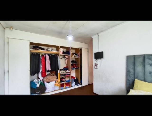 5 BEDROOM HOUSE FOR SALE IN BIRCH ACRES